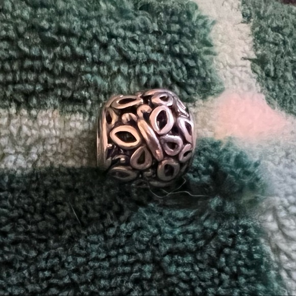 PANDORA Butterfly Charm - Picture 3 of 4